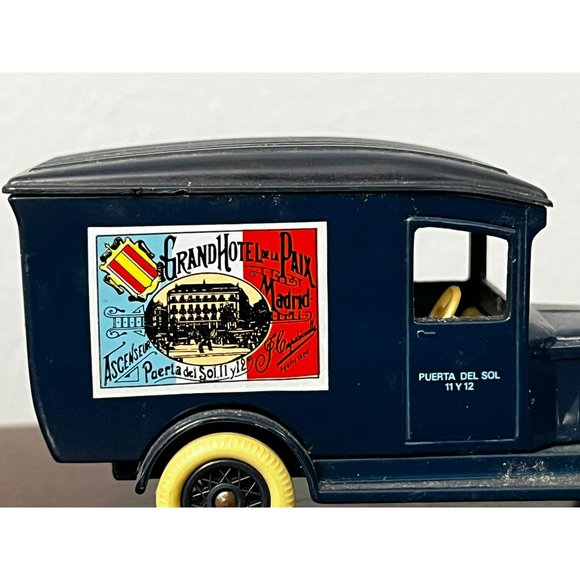 Vintage LLEDO - DAYS GONE - 1934 CHEVROLET Grand Hotel Paix Madrid Van - Picture 2 of 9